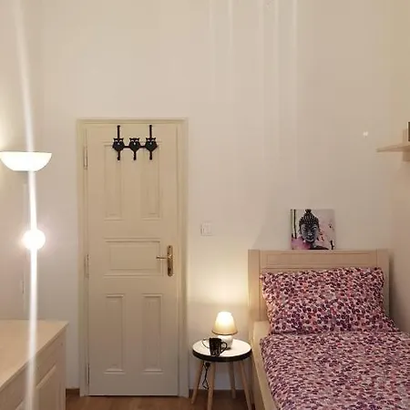 Lovely Center Apartment Apartment